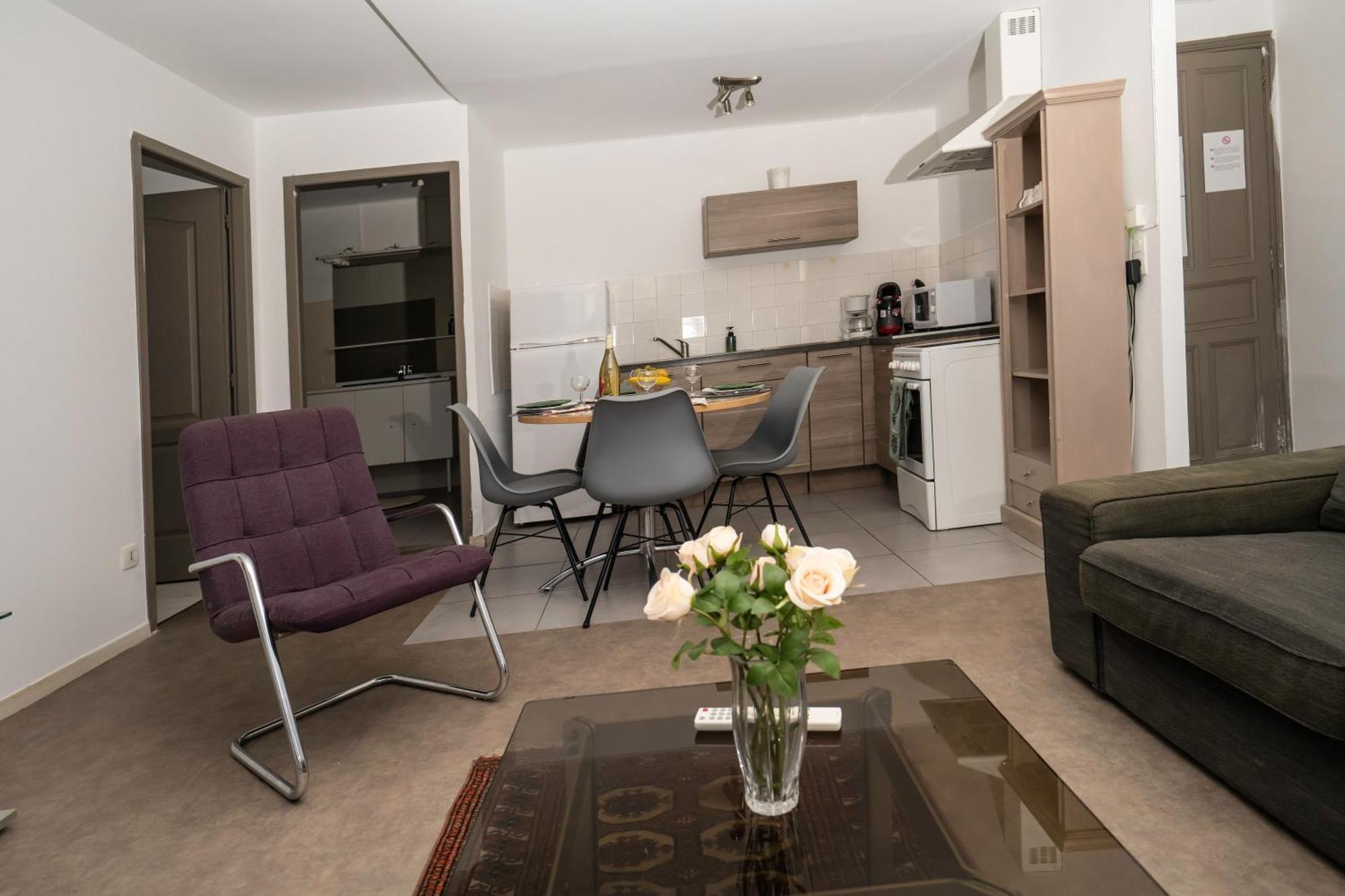 Saëns 6-T3 avec garage privé optionnel-Centre historique et plages à 16km ! Béziers Esterno foto